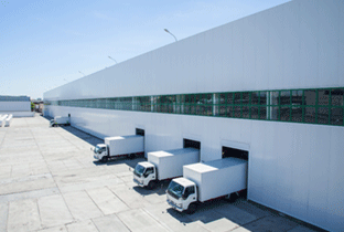 What are the key roles of overseas warehouses in lo